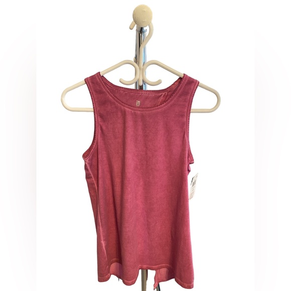 Ideology Tops - Ideology